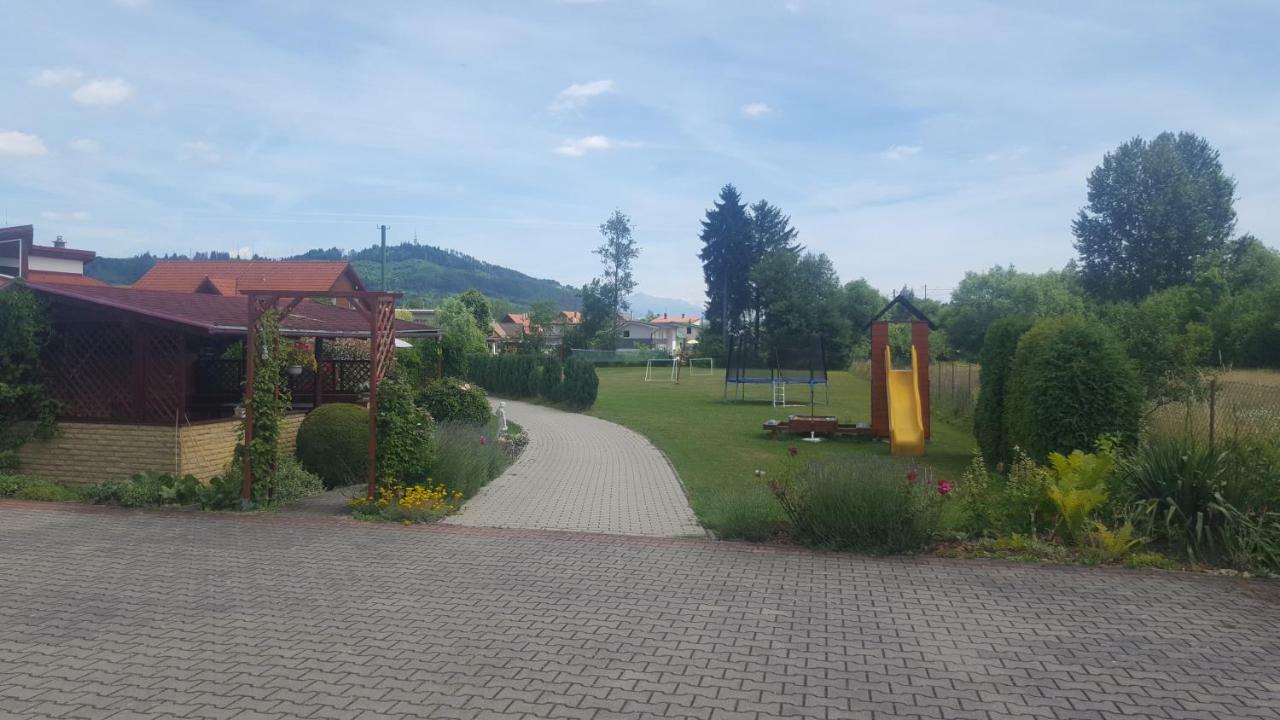 فندق Penzion Mirabel Bešeňová المظهر الخارجي الصورة